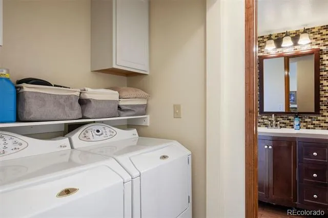 4842 S Bahama Way Aurora, CO 80015