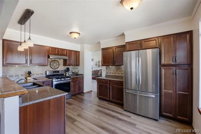 4842 S Bahama Way Aurora, CO 80015