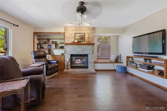 4842 S Bahama Way Aurora, CO 80015