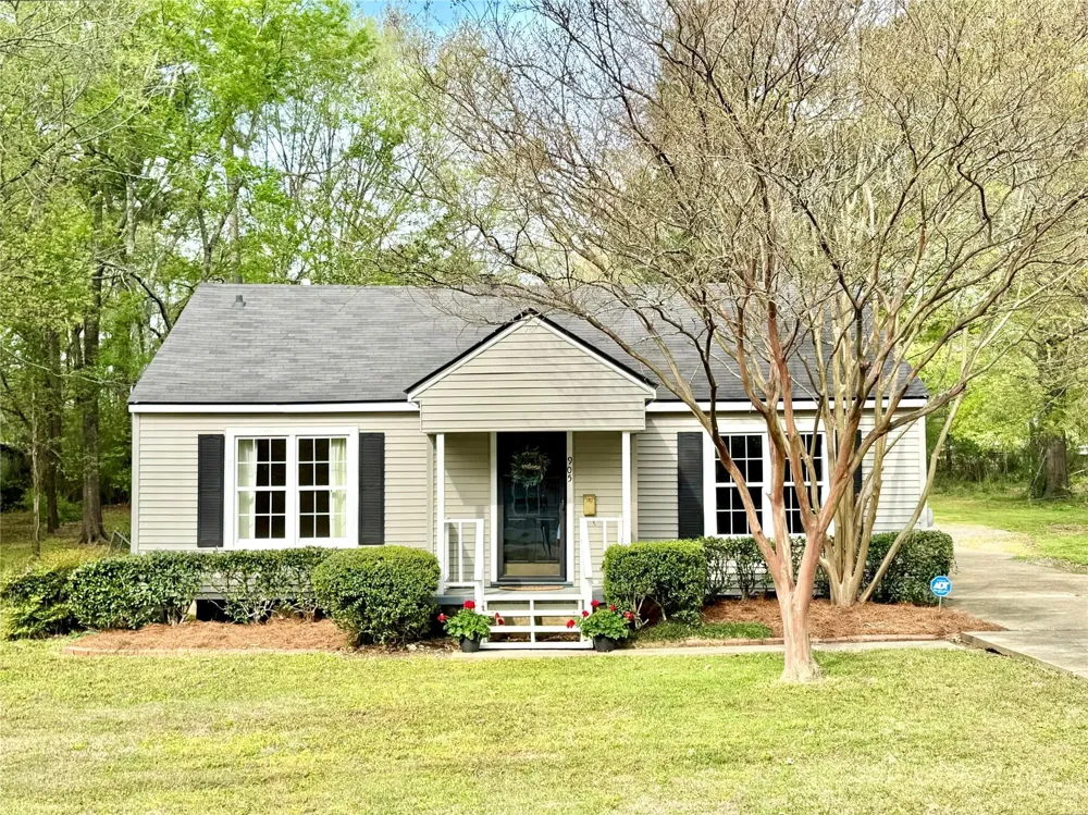 905 Lee Street Benton, LA 71006