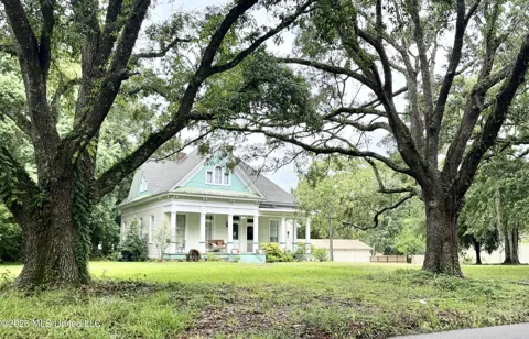 3807 Dantzler Street