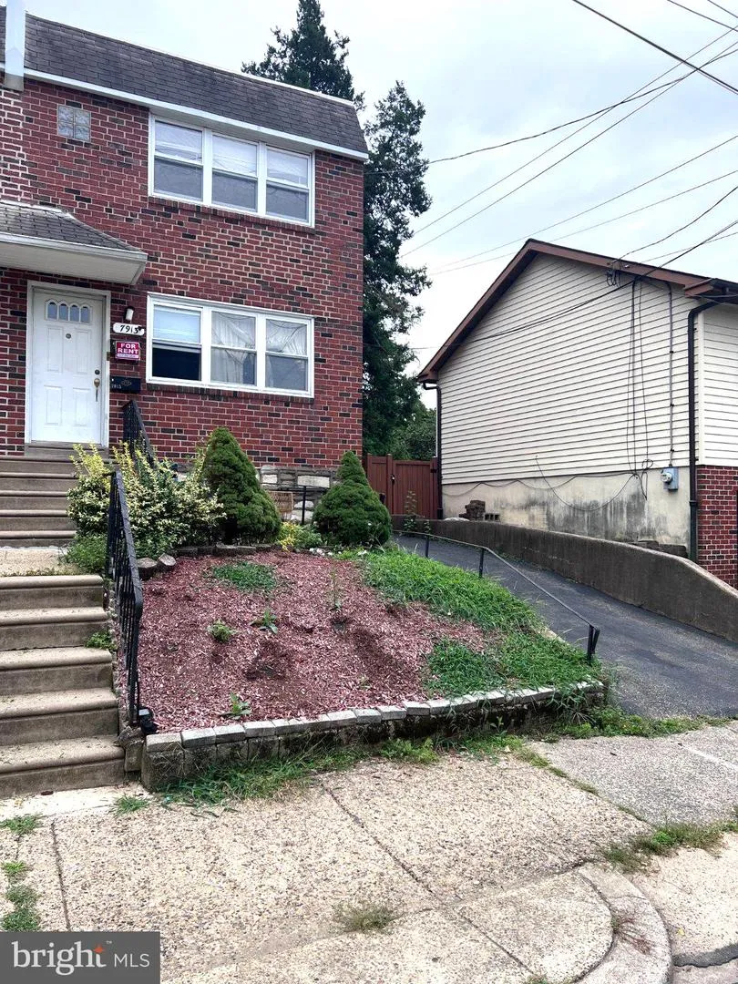 7913 FILLMORE STREET Philadelphia, PA 19111