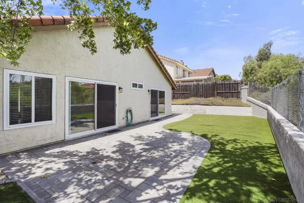 12895 Amaranth St San Diego, CA 92129