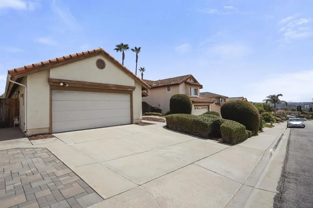 12895 Amaranth St San Diego, CA 92129