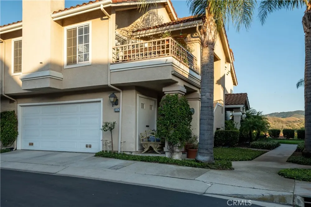 650 Ivywood Lane #E Simi Valley, CA 93065