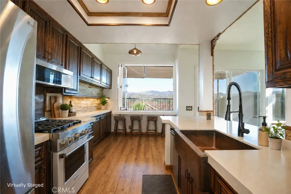 650 Ivywood Lane #E Simi Valley, CA 93065