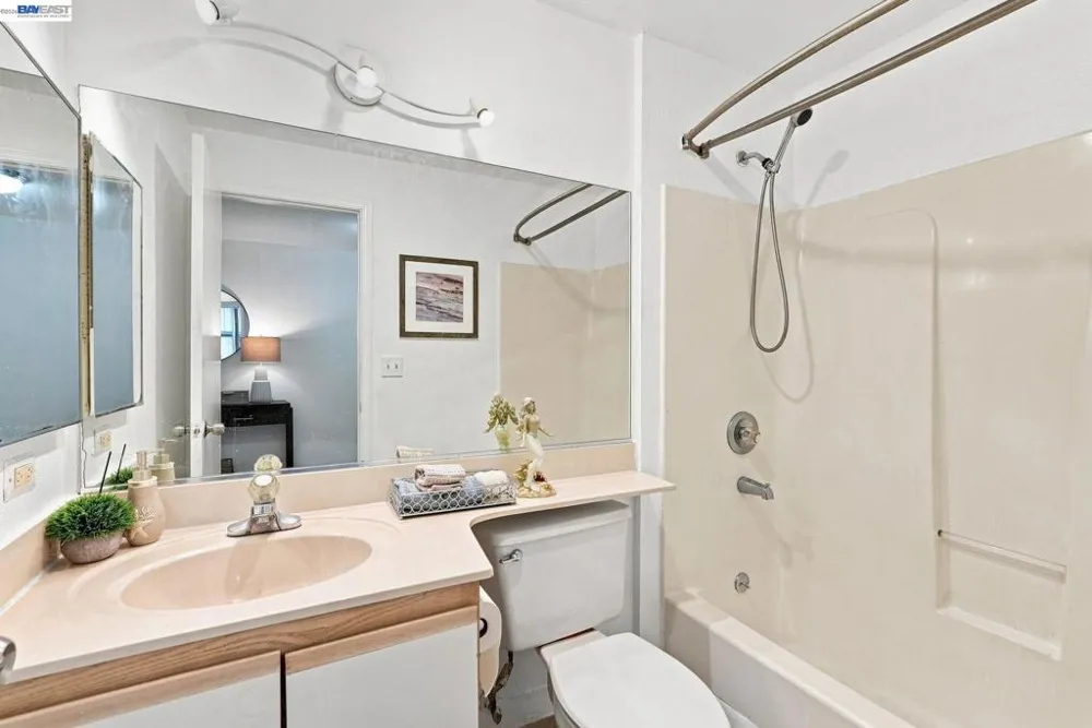 2901 Macarthur Blvd #103 Oakland, CA 94602