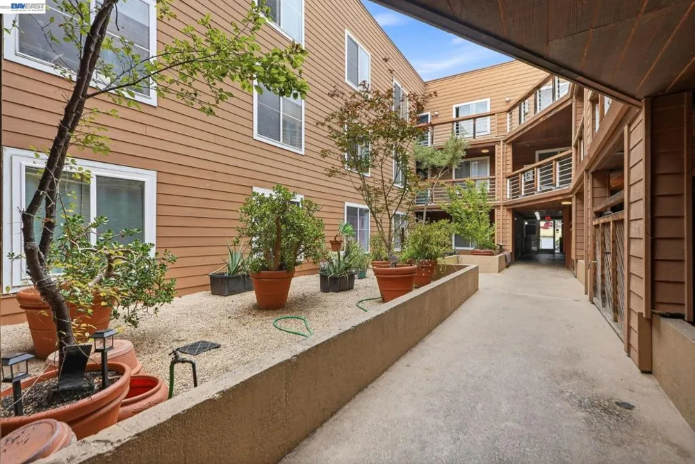 2901 Macarthur Blvd #103 Oakland, CA 94602