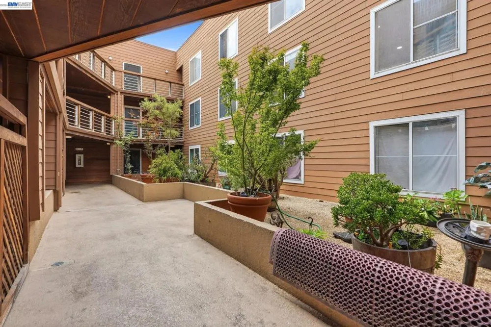 2901 Macarthur Blvd #103 Oakland, CA 94602
