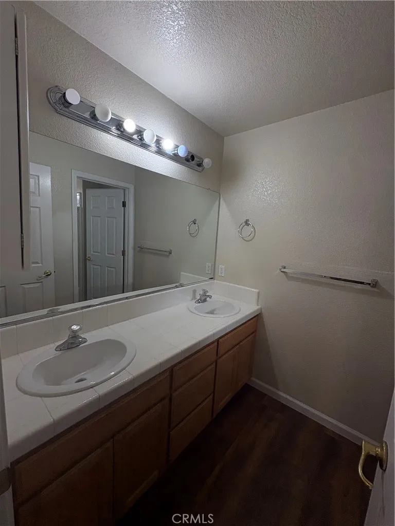 1495 Davenport Merced, CA 95340