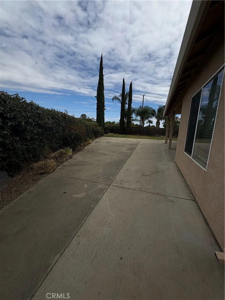1495 Davenport Merced, CA 95340