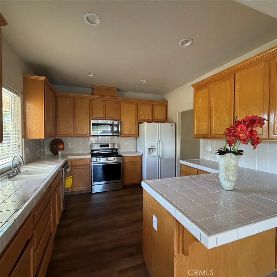 1495 Davenport Merced, CA 95340