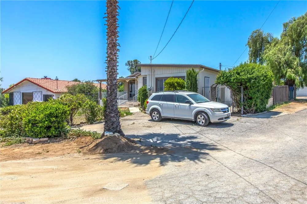 12190 Gladys Yucaipa, CA 92399