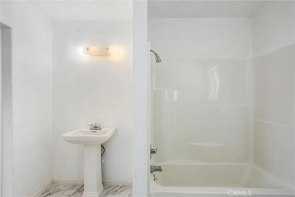 12190 Gladys Yucaipa, CA 92399