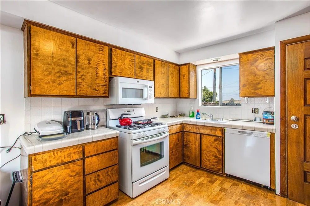 12190 Gladys Yucaipa, CA 92399