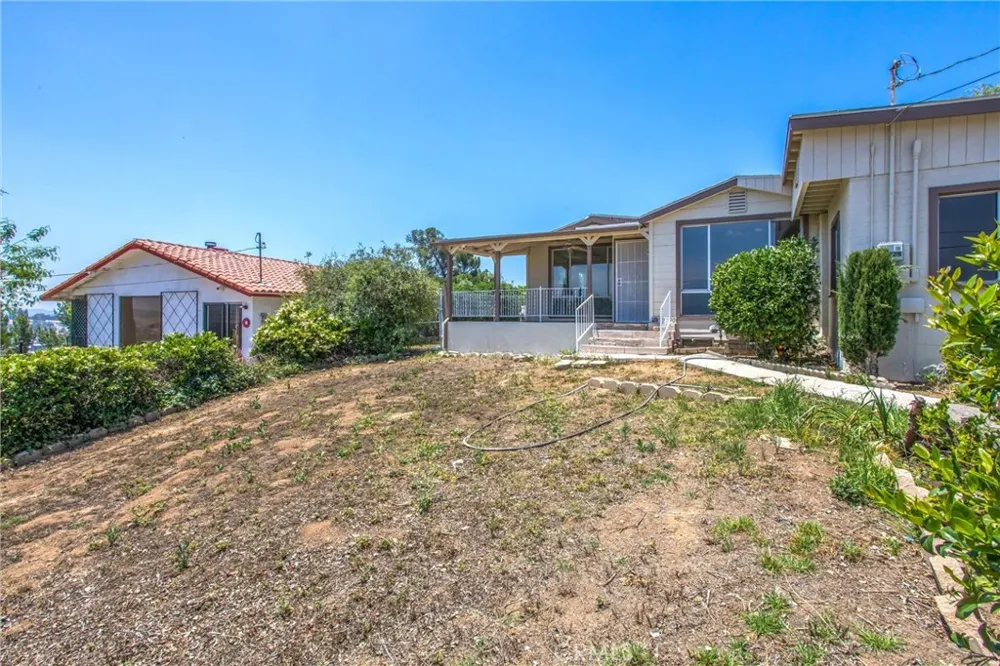 12190 Gladys Yucaipa, CA 92399