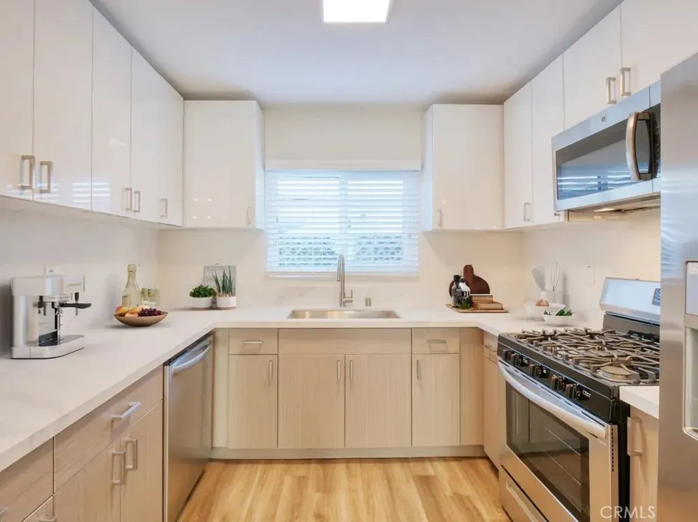 2118 Manhattan Beach Boulevard #D Redondo Beach, CA 90278