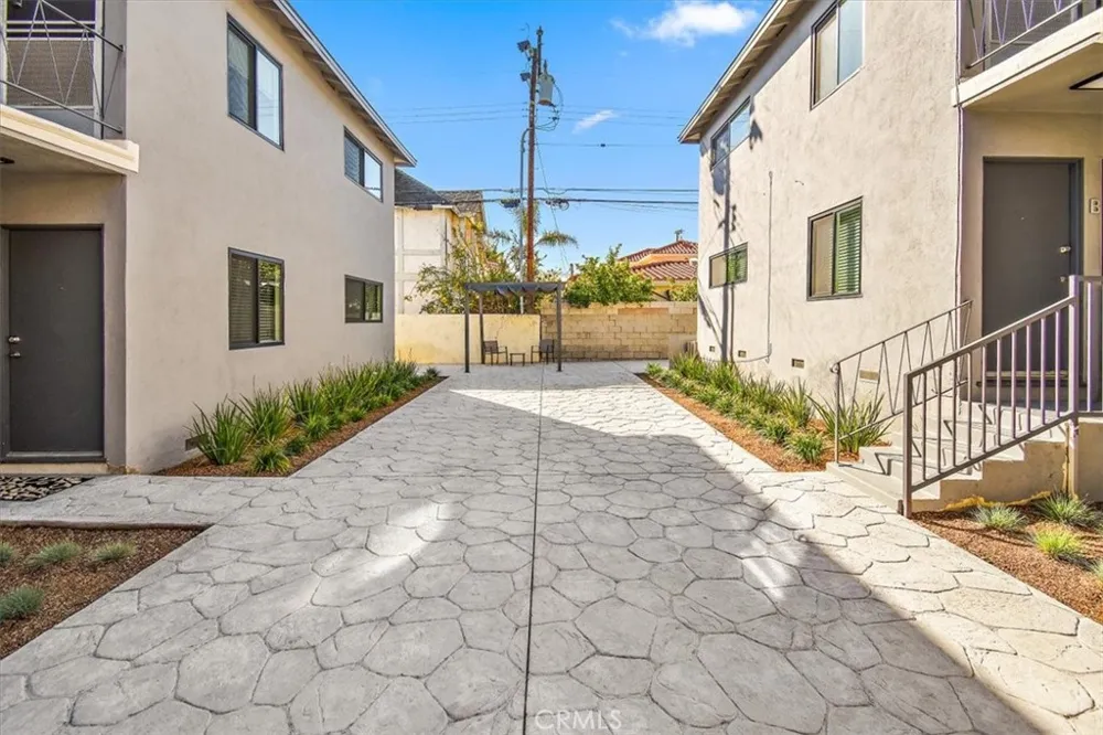 2118 Manhattan Beach Boulevard #D Redondo Beach, CA 90278