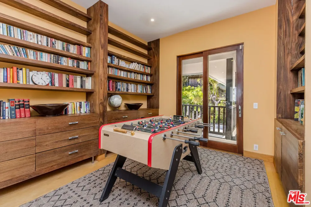 9203 Robin Drive Los Angeles, CA 90069