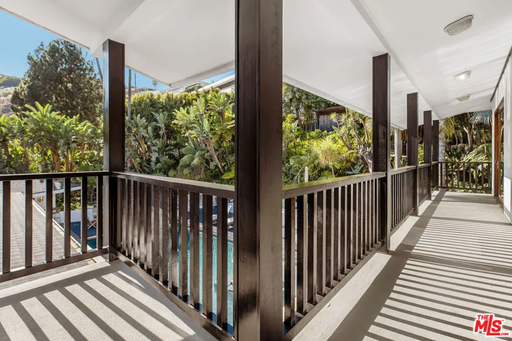 9203 Robin Drive Los Angeles, CA 90069