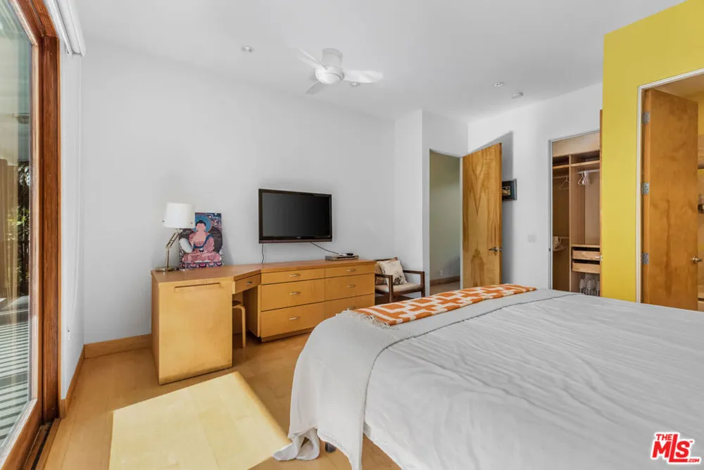 9203 Robin Drive Los Angeles, CA 90069