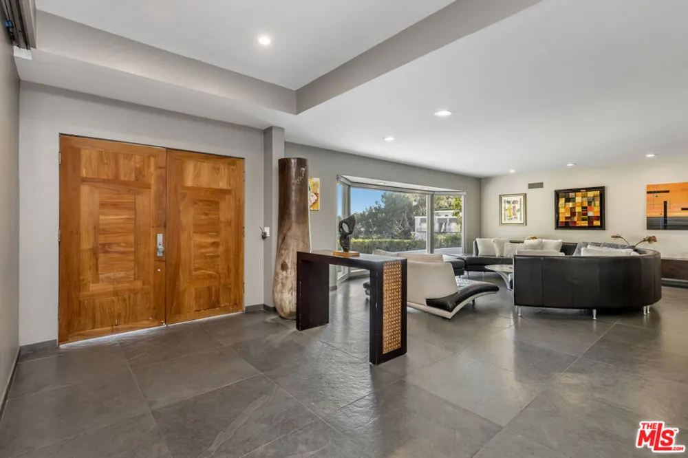 9203 Robin Drive Los Angeles, CA 90069