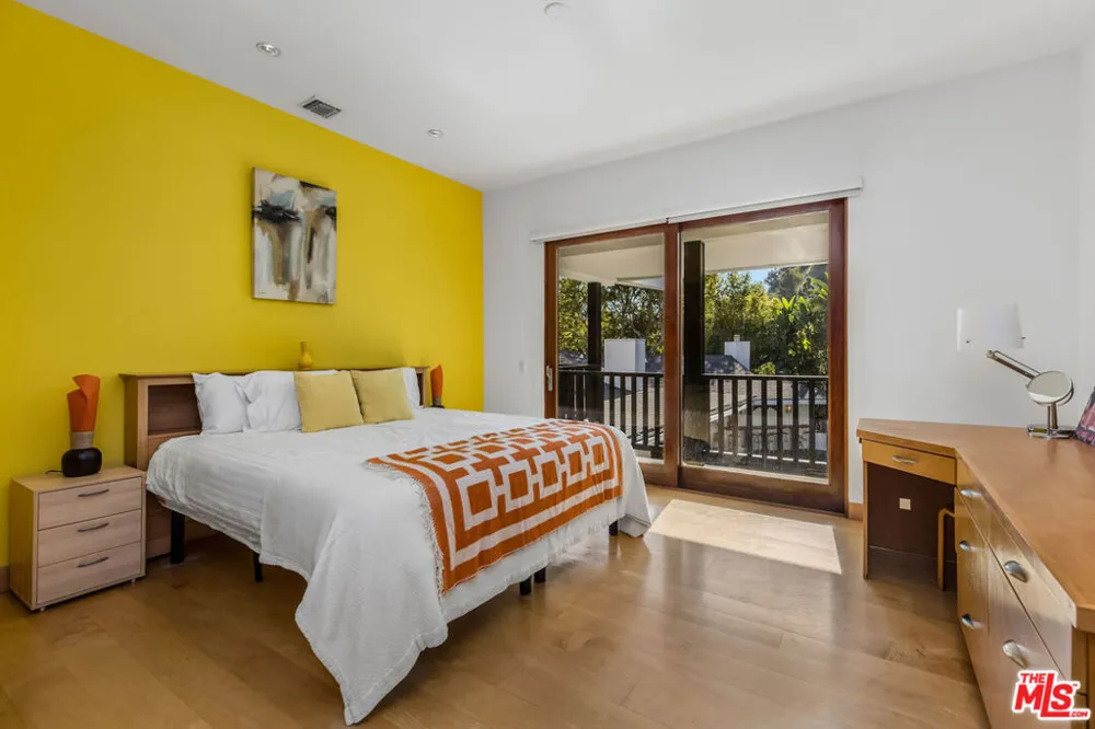 9203 Robin Drive Los Angeles, CA 90069