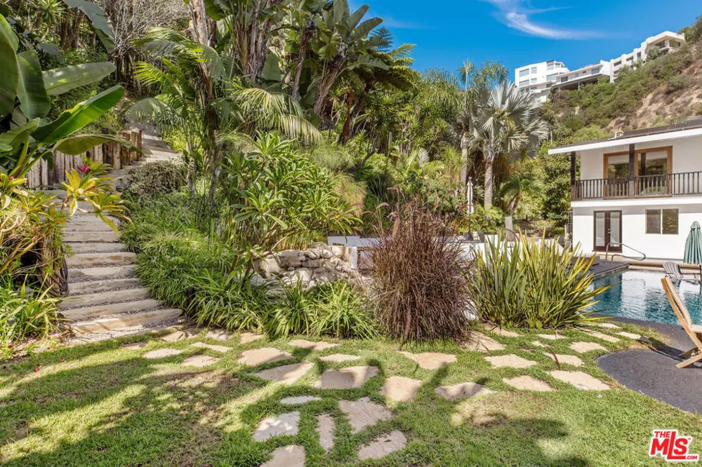 9203 Robin Drive Los Angeles, CA 90069
