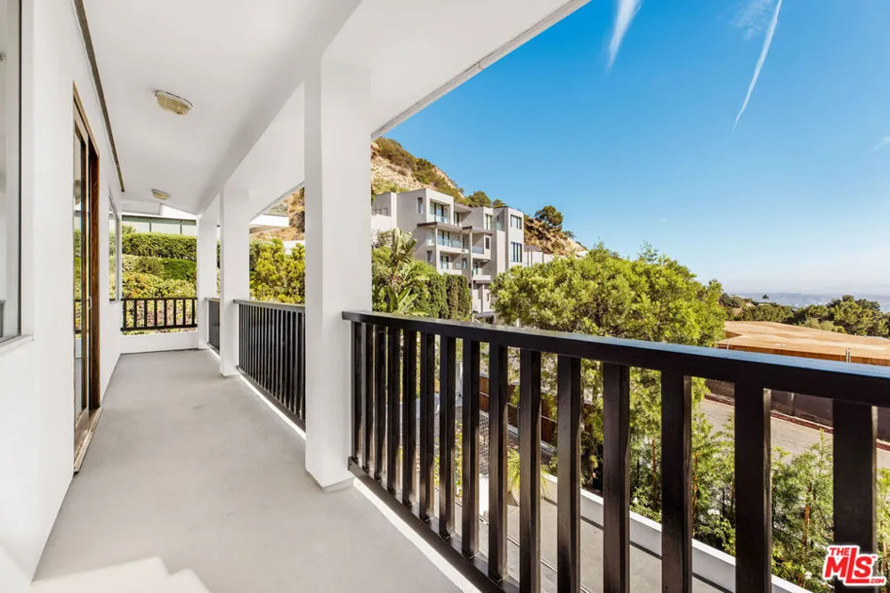 9203 Robin Drive Los Angeles, CA 90069