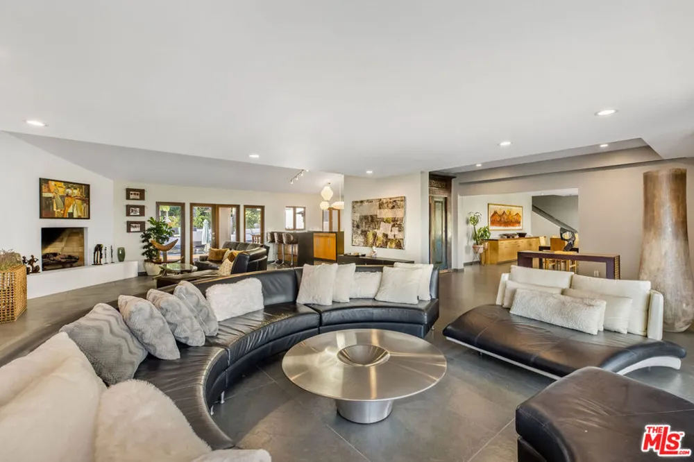 9203 Robin Drive Los Angeles, CA 90069