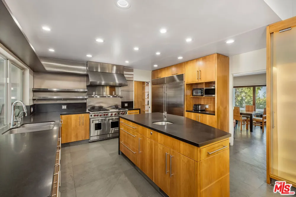 9203 Robin Drive Los Angeles, CA 90069