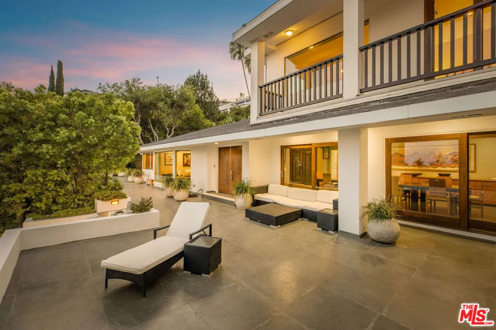 9203 Robin Drive Los Angeles, CA 90069