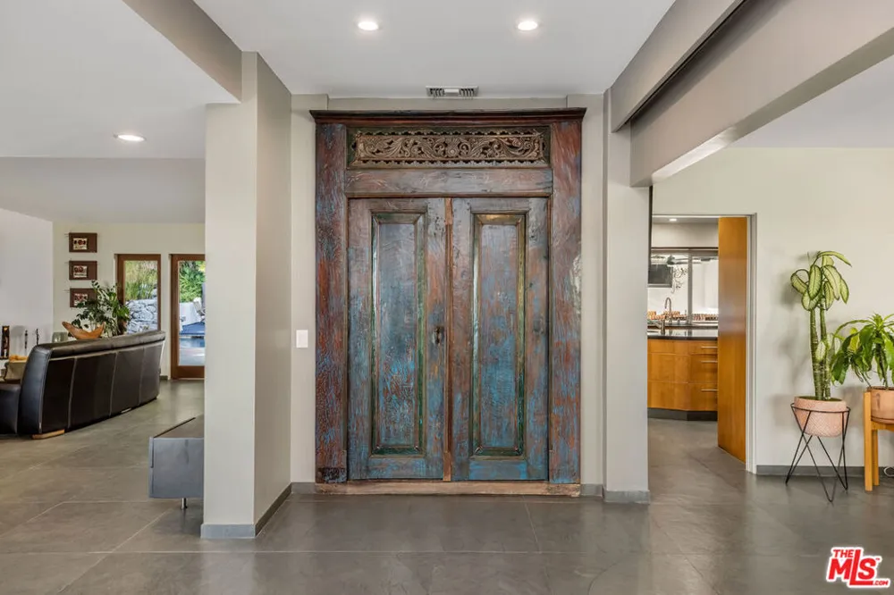 9203 Robin Drive Los Angeles, CA 90069