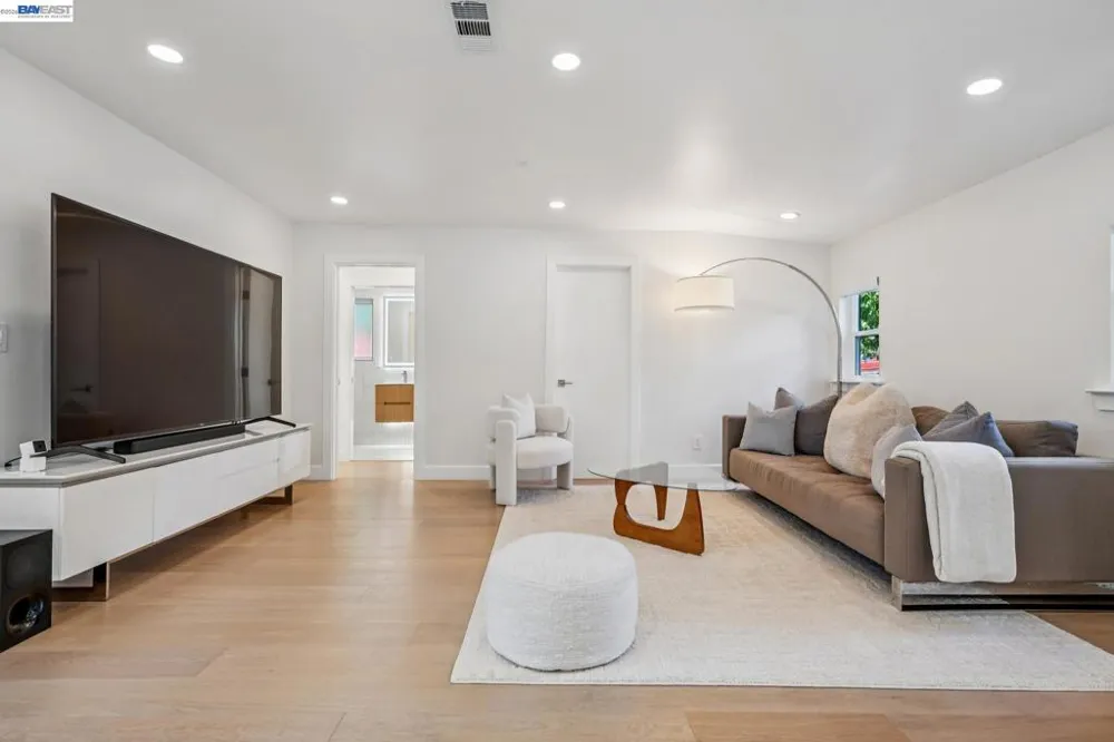 1764 3rd Avenue Walnut Creek, CA 94597