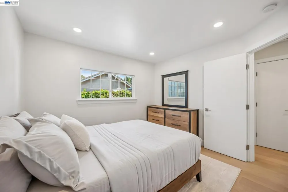 1764 3rd Avenue Walnut Creek, CA 94597