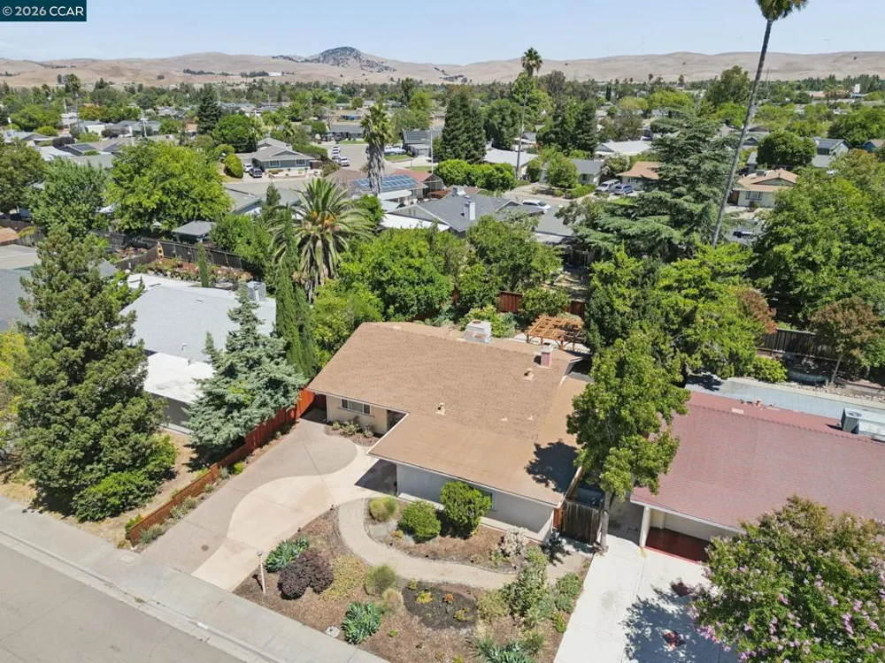 1321 Hollyhock St Livermore, CA 94551