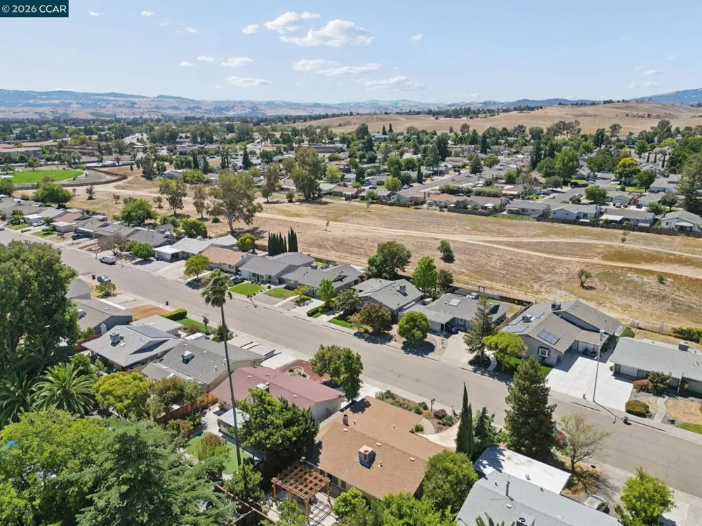 1321 Hollyhock St Livermore, CA 94551