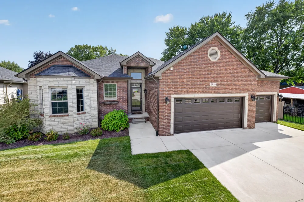 23110 Merlene Drive Macomb, MI 48042