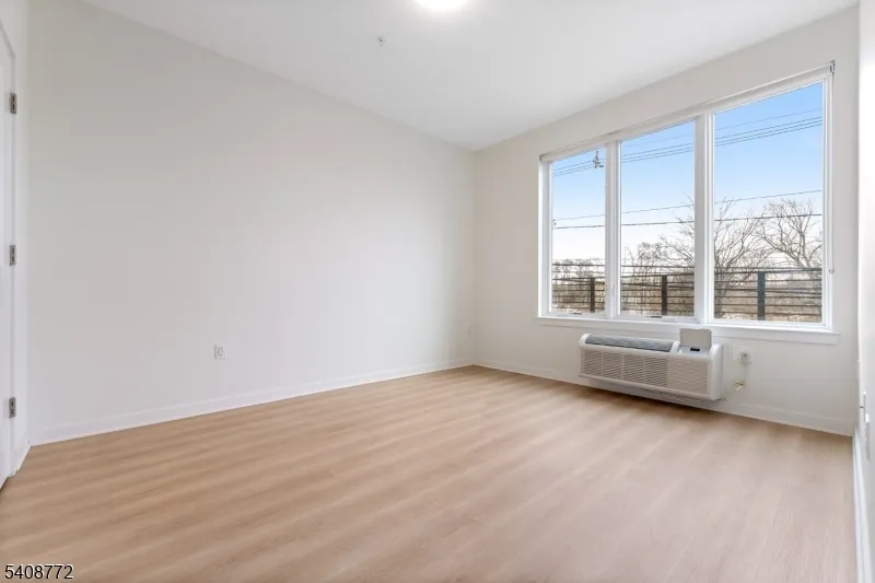 321 E 3rd St #332 Unit 332 Plainfield City, NJ 07060