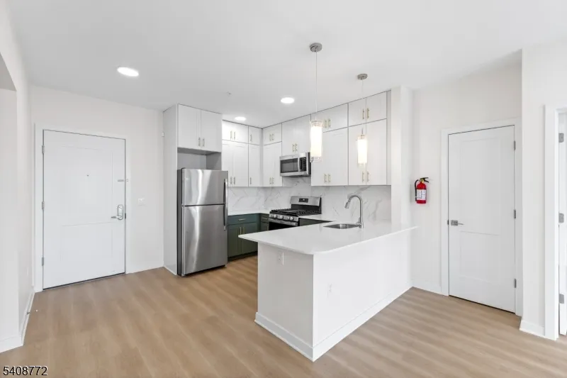 321 E 3rd St #332 Unit 332 Plainfield City, NJ 07060