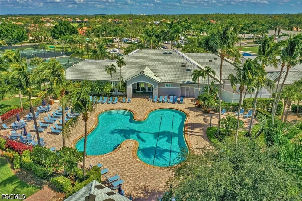 COLONIAL COUNTRY CLUB BOULEVARD #909 Fort Myers, FL 33913