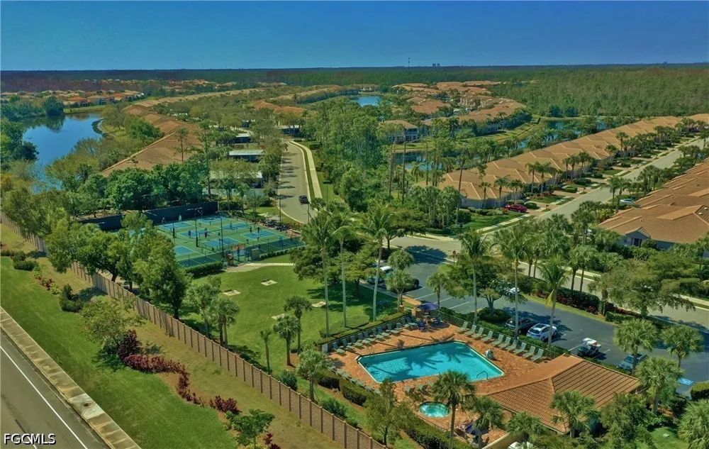 COLONIAL COUNTRY CLUB BOULEVARD #909 Fort Myers, FL 33913