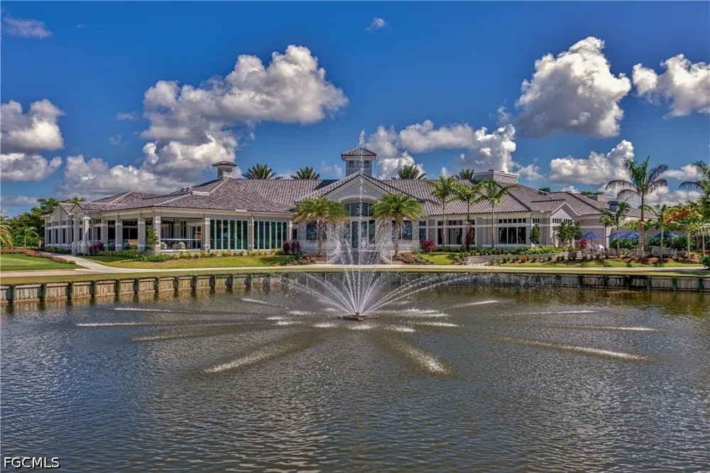 COLONIAL COUNTRY CLUB BOULEVARD #909 Fort Myers, FL 33913