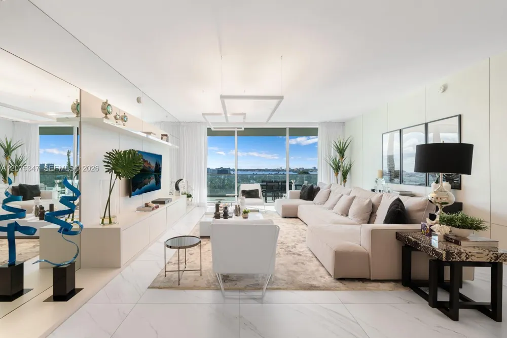 10201 Collins Ave #907 Bal Harbour, FL 33154