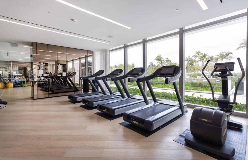 10201 Collins Ave #907 Bal Harbour, FL 33154