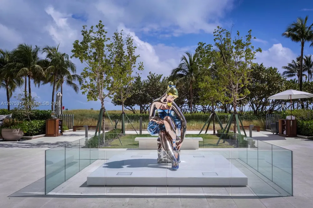 10201 Collins Ave #907 Bal Harbour, FL 33154