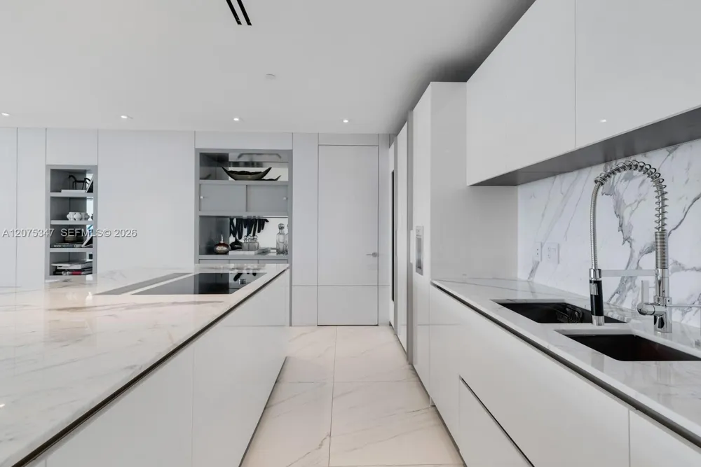 10201 Collins Ave #907 Bal Harbour, FL 33154