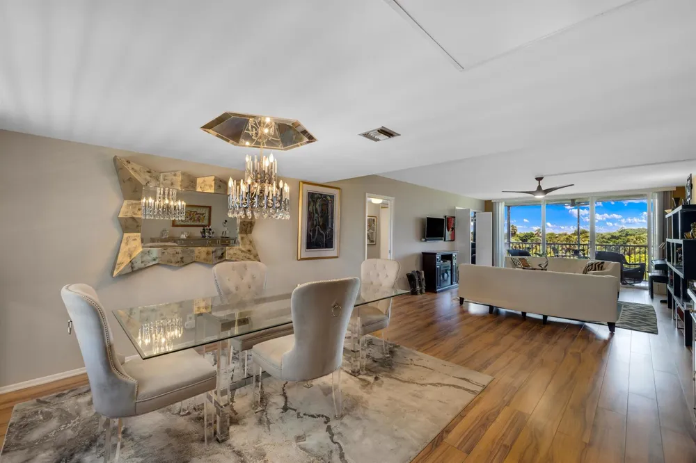 3960 Oaks Clubhouse Drive #504 Pompano Beach, FL 33069