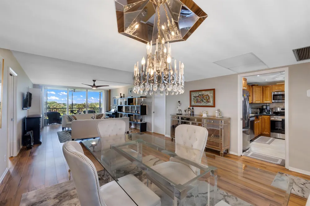 3960 Oaks Clubhouse Drive #504 Pompano Beach, FL 33069
