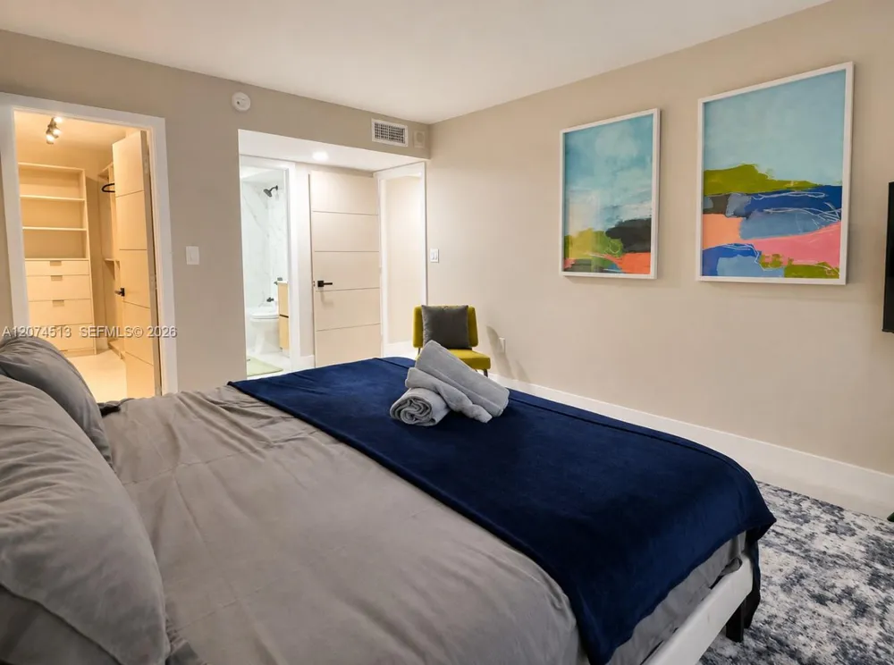 6801 Indian Creek Dr #207 Miami Beach, FL 33141